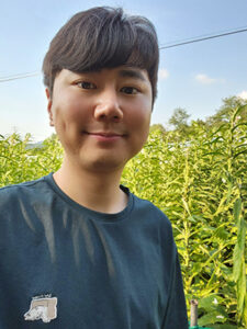 01SocNews PaperAward Seong