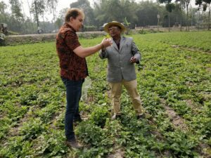 Phil Wharton in Bangladesh Field 2018 Phil Wharton in Bangladesh Field 2018